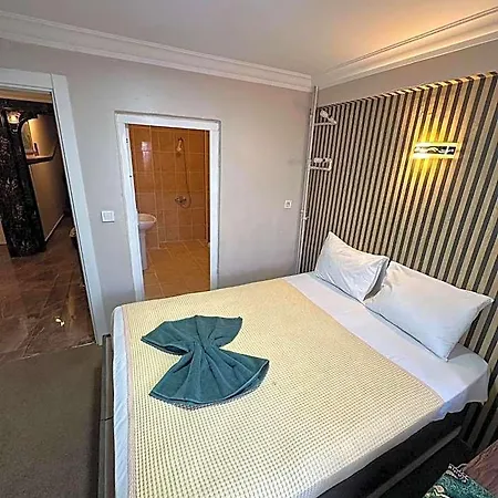 Hotel Metropol 1 2*