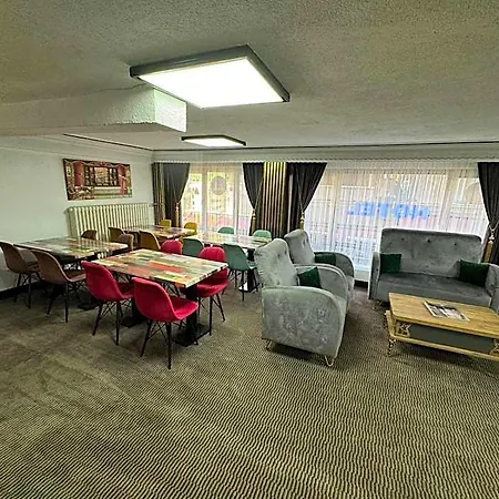 Hotel Metropol 1 2*