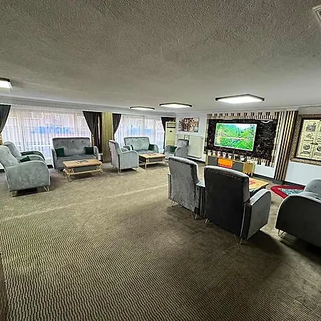 Metropol 1 Hotel 2*